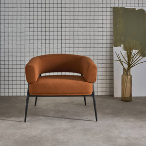 Poltrona tessuto schienale incurvato piedi metallo, terracotta