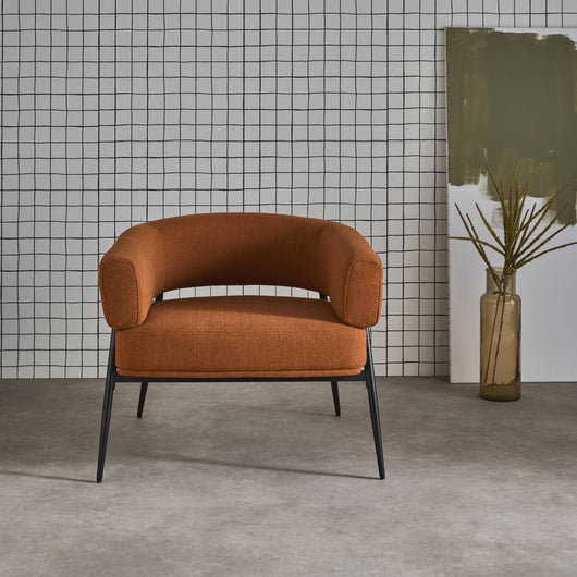 Poltrona tessuto schienale incurvato piedi metallo, terracotta