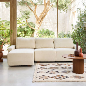 Divano angolare sinistro in tessuto semplice, 3 posti, bianco sporco