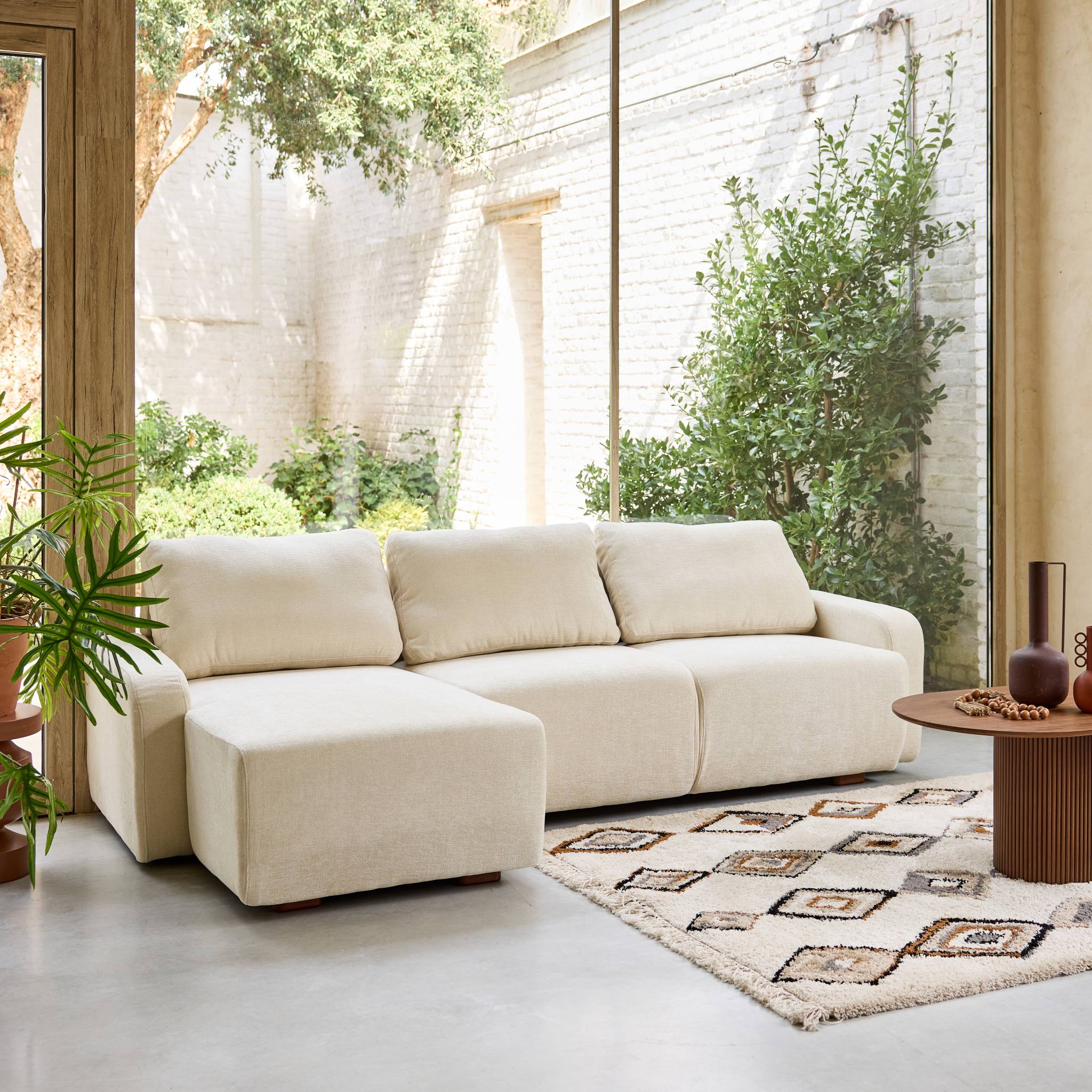 Divano angolare sinistro in tessuto semplice, 3 posti, bianco sporco