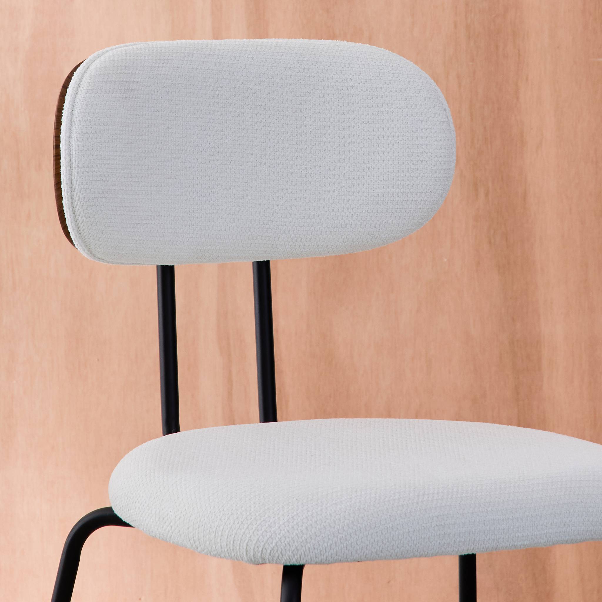 Set di 2 sedie decorazione legno curvato tinto noce e tessuto