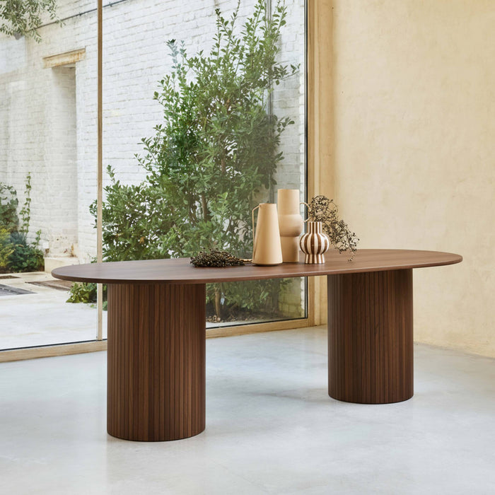 Tavolo da pranzo ovale in legno di hevea e impiallacciatura di rovere