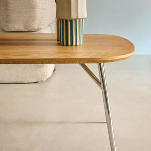 Tavolino rettangolare con gambe cromate e decorazioni in legno,