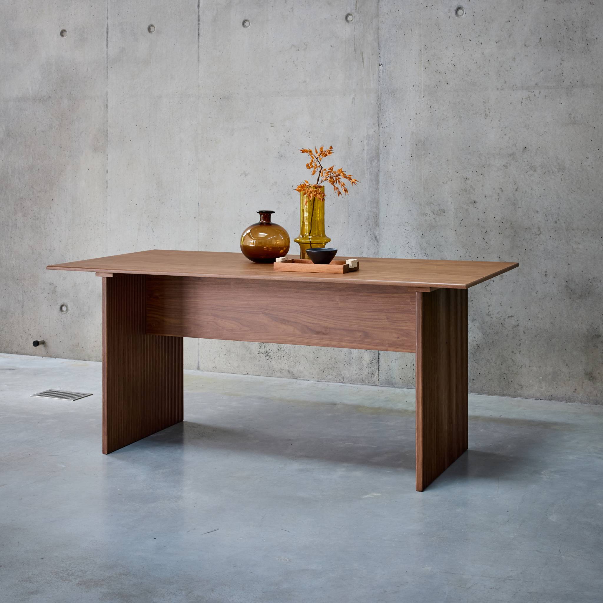 Tavolo da pranzo rettangolare de 4-6 posti a sedere, 170cm, noce