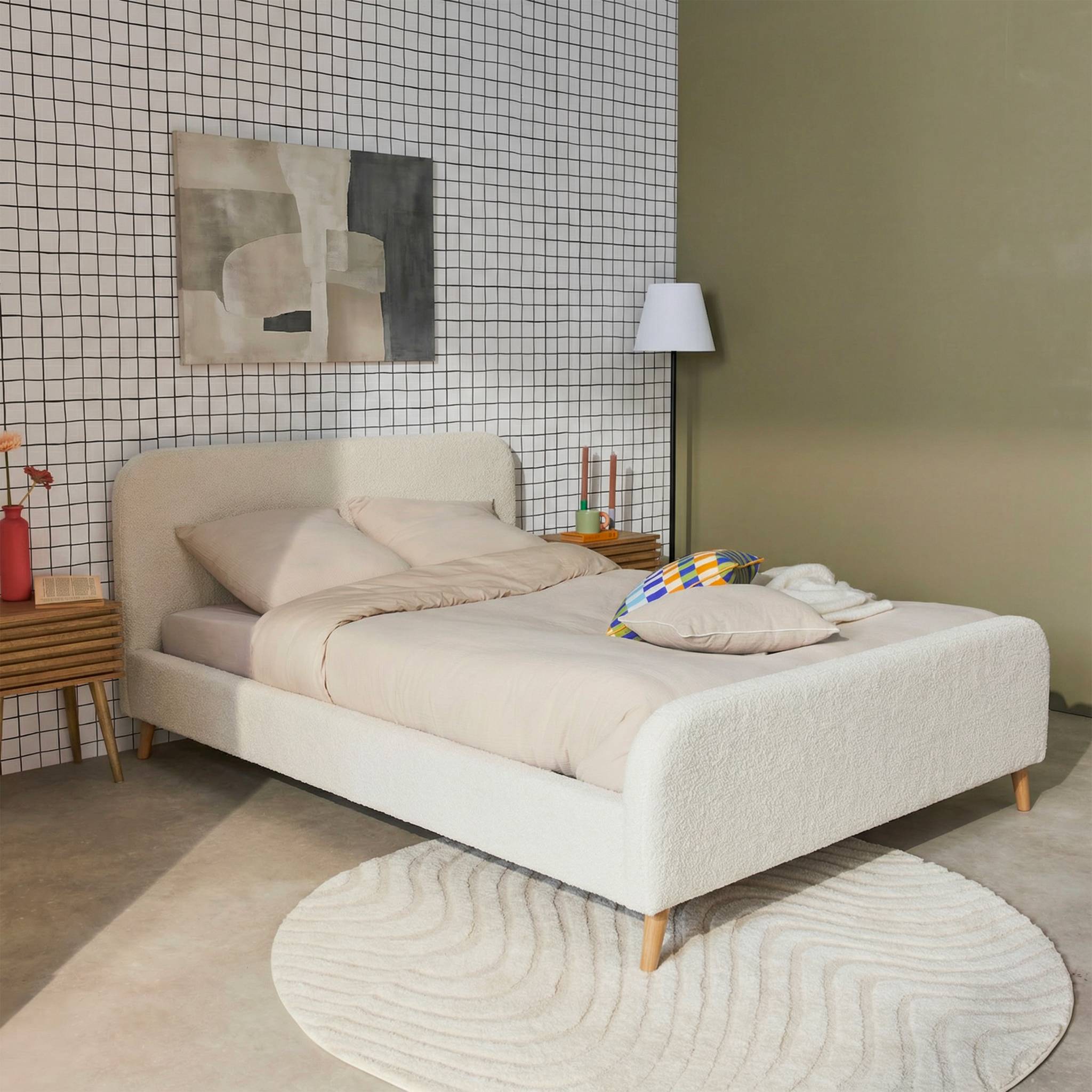 Letto con rete e testiera imbottita bouclé, 190cm, crema