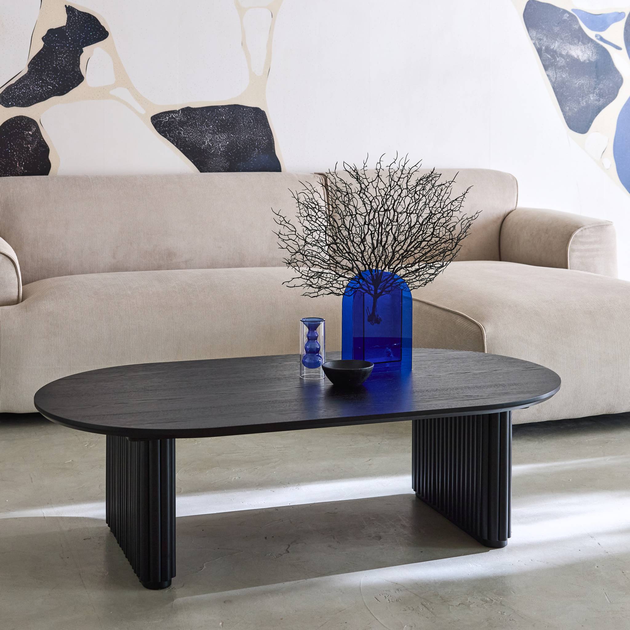 Tavolino ovale in legno di hevea placcato rovere, nero