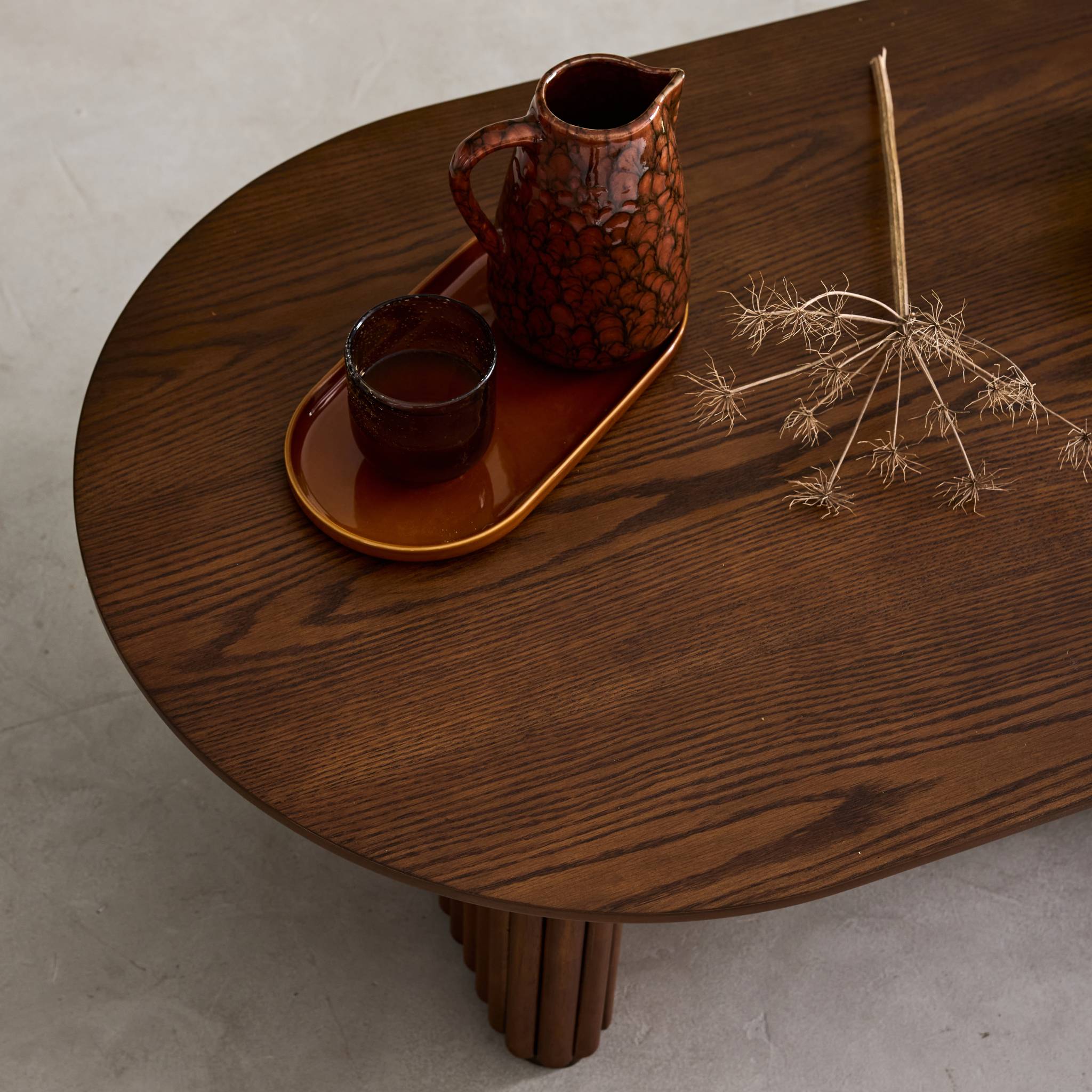 Tavolino ovale in legno di hevea placcato rovere, noce