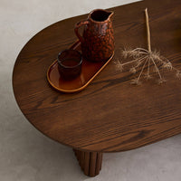 Tavolino ovale in legno di hevea placcato rovere, noce