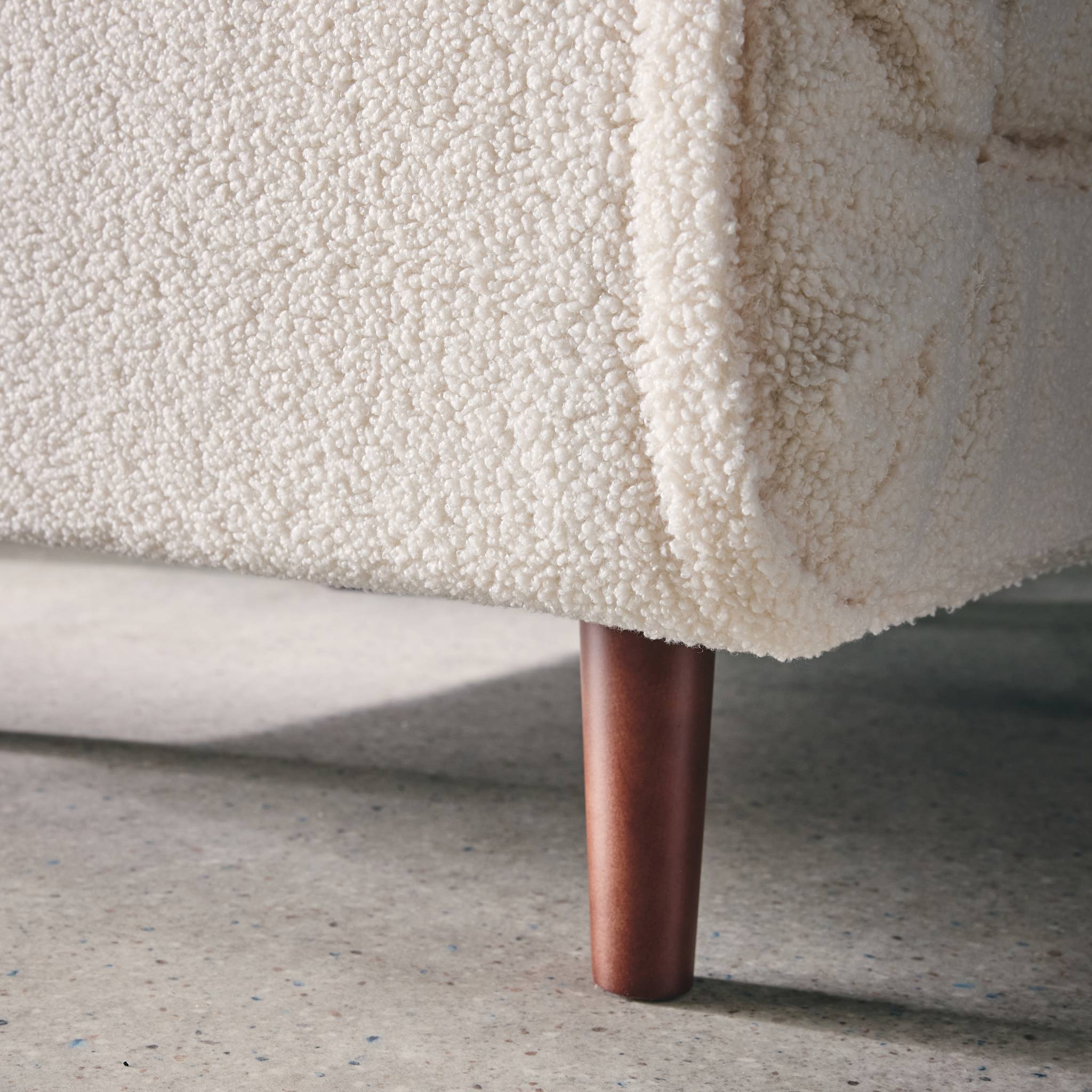 Poltrona letto bouclé con base in legno 1 posto, crema