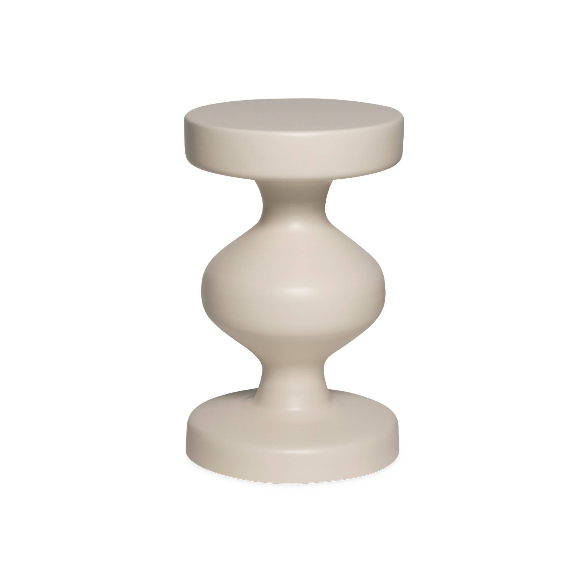 Tavolino, fine divano, comodino in metallo, crema