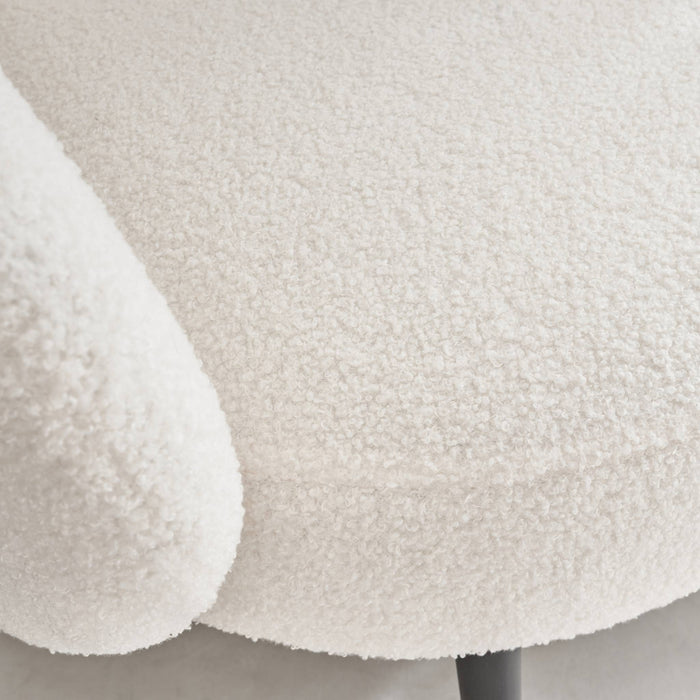 Poltrona di design in boulcé bianca e metallo, crema