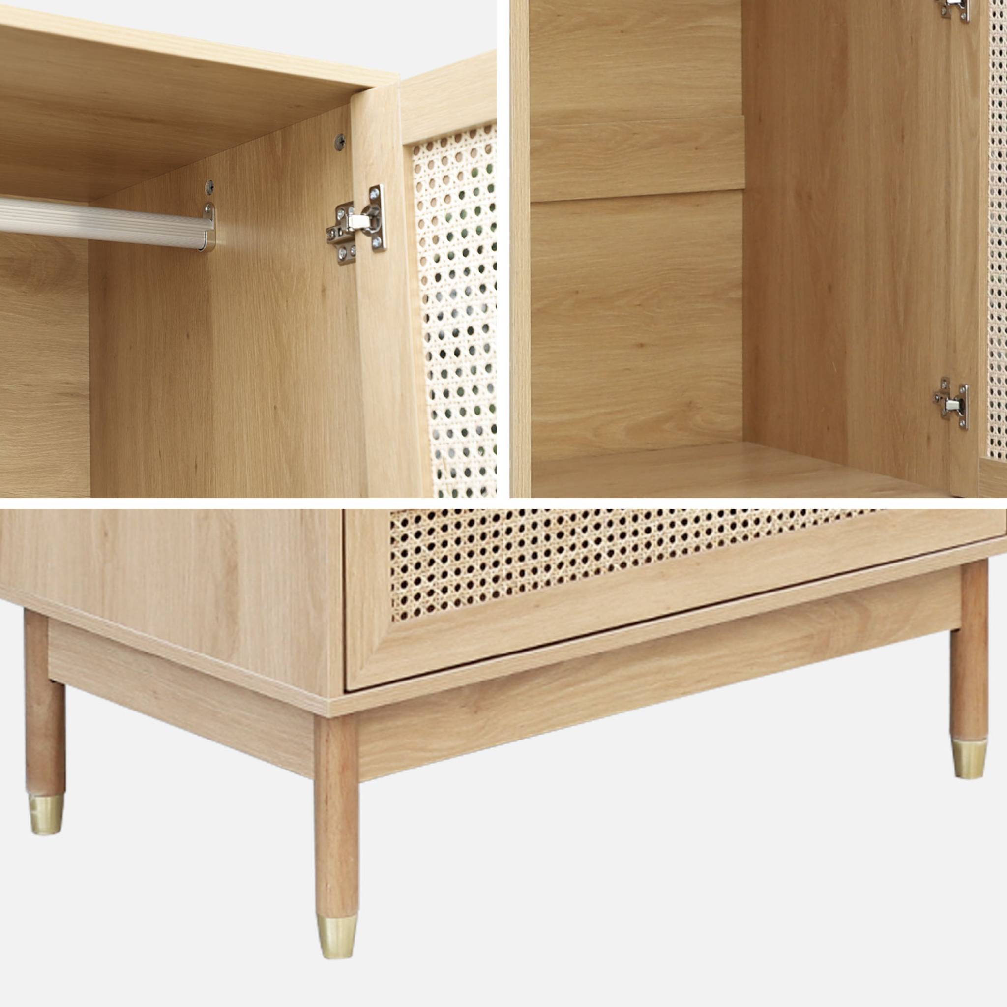 Armadio a due ante con due cassetti in legno intrecciato, marrone