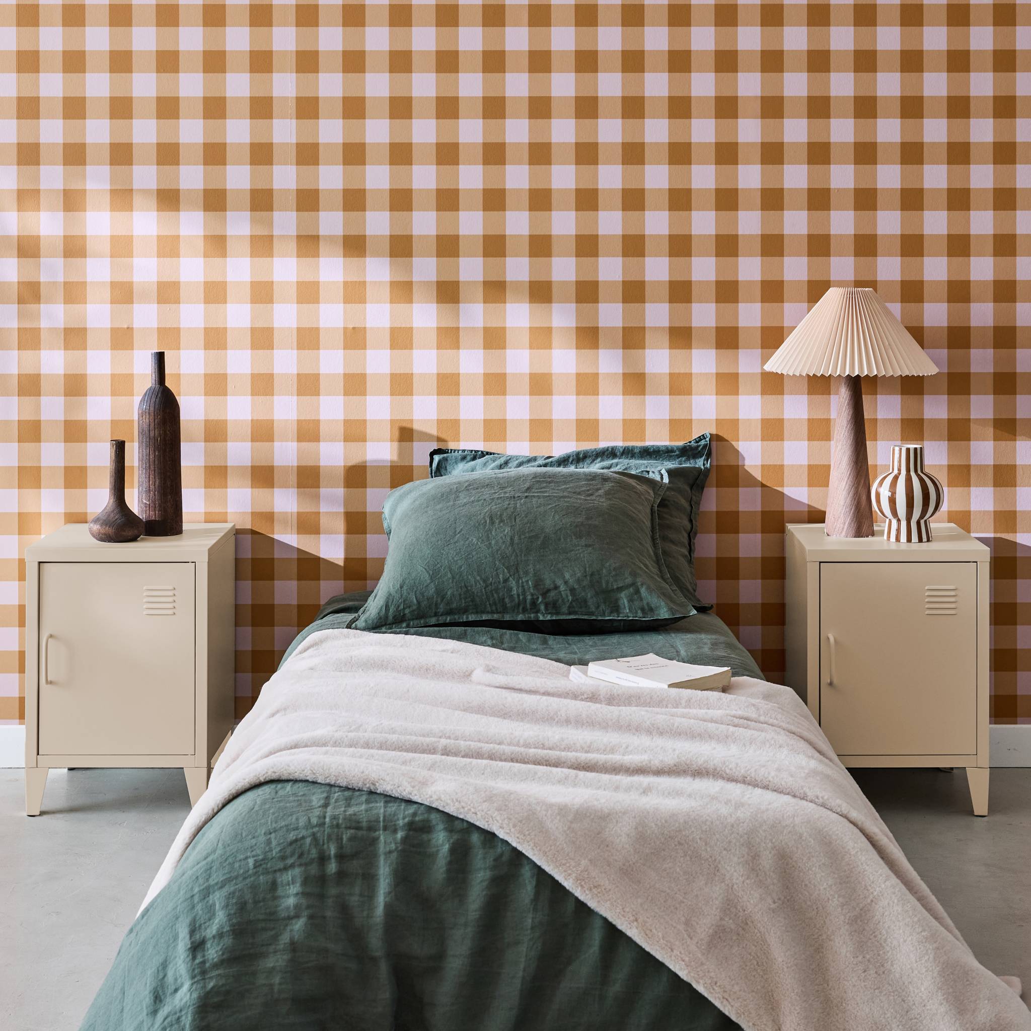 Set 2 comodini industriali, 1 anta, beige