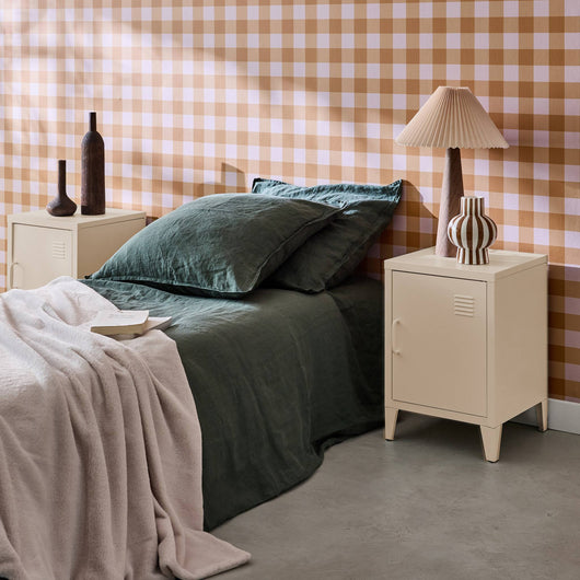 Set 2 comodini industriali, 1 anta, beige