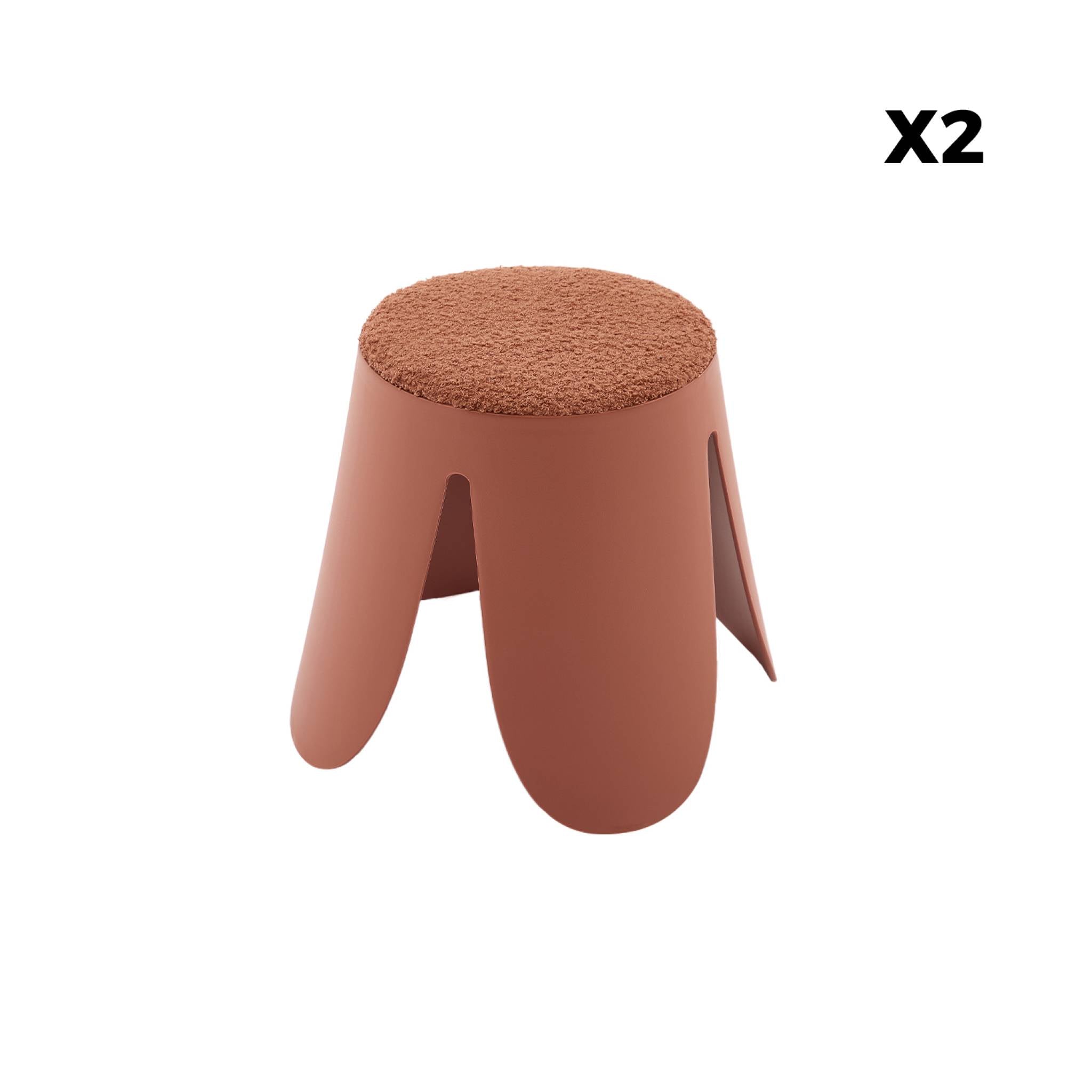 Sgabello impilabile per bambini in bouclé testurizzato, set di 2,