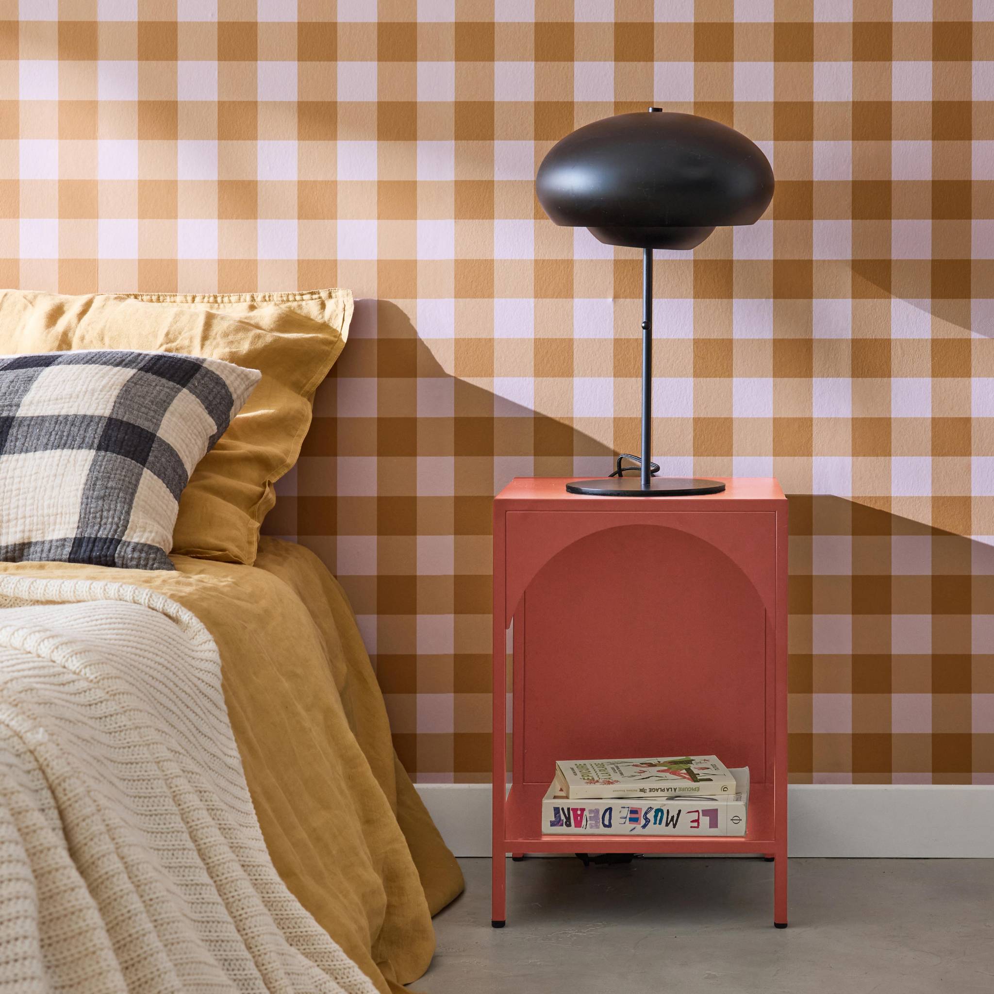 Comodino, tavolino industriale, terracotta