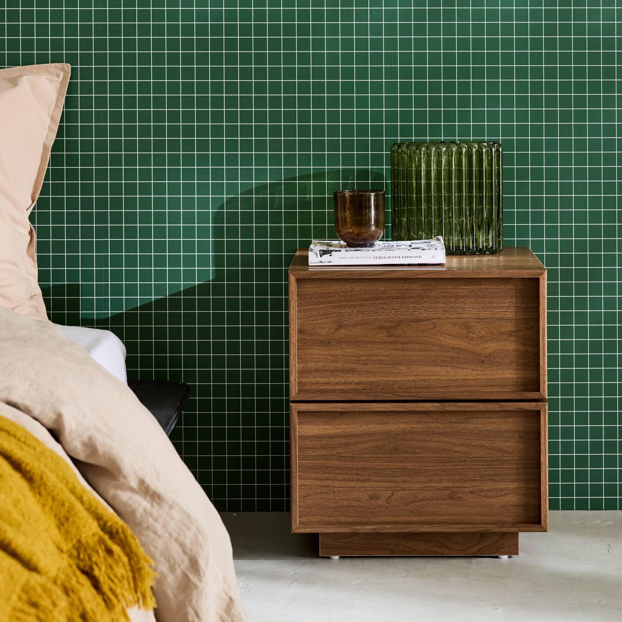 Set 2 comodini effetto legno 2 cassetti, noce