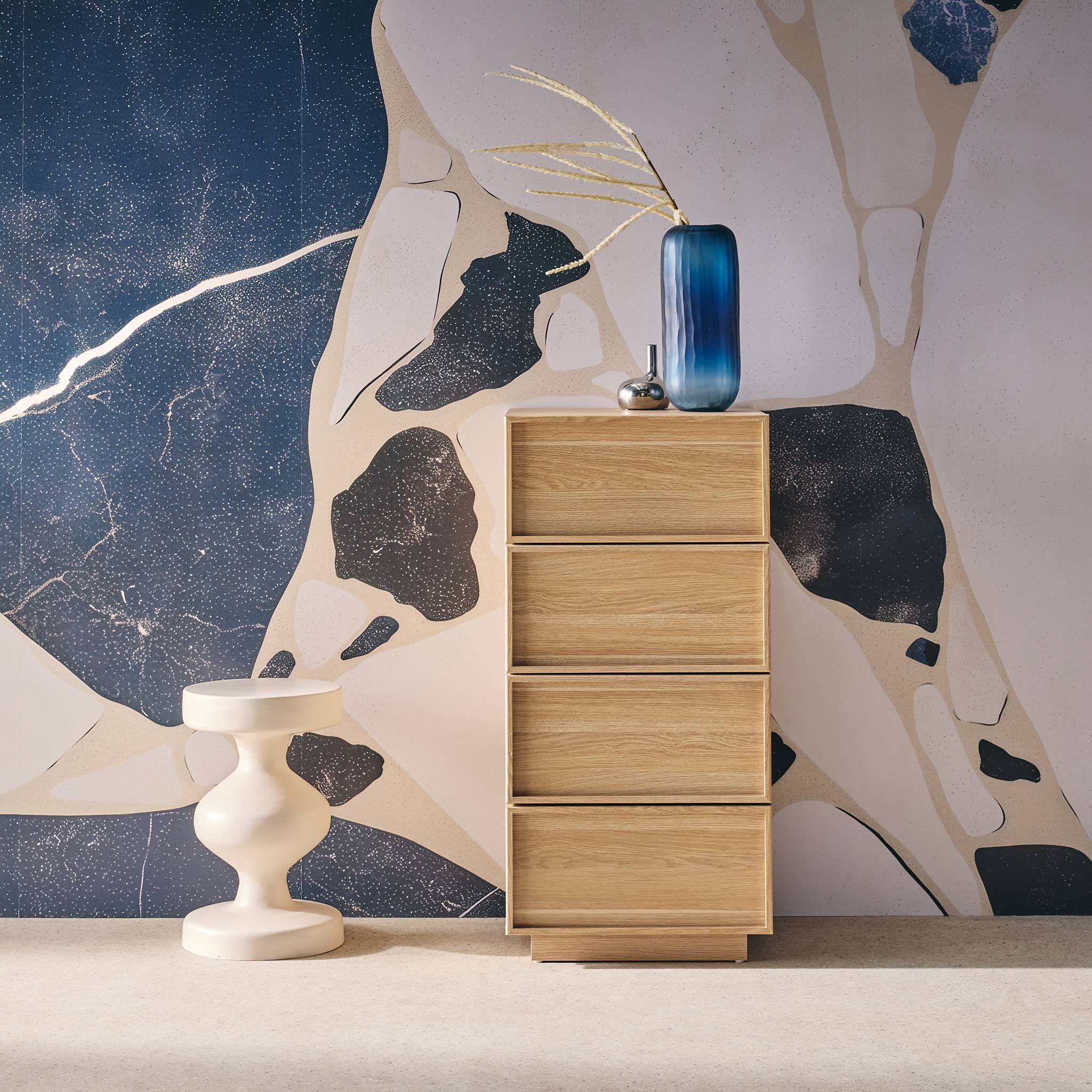 Cassettiera alta con 4 cassetti effetto legno, marrone naturale