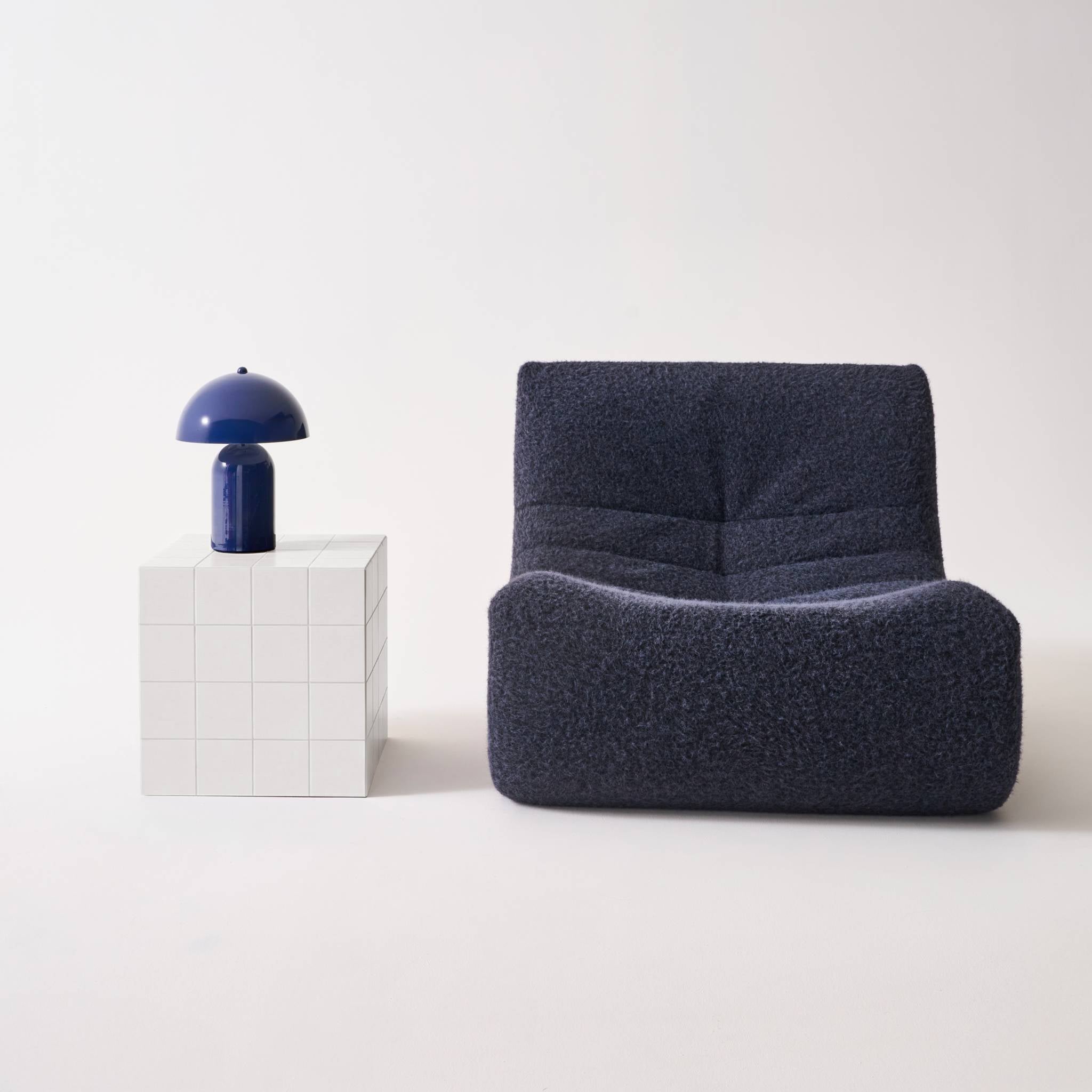 Tavolino, tavolino cubico effetto piastrelle di cemento, bianco