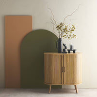 Credenza con ante scorrevoli e ripiano, marrone naturale