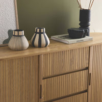 Credenza scandinava effetto legno scanalato 2 ante scorrevoli, 150cm,