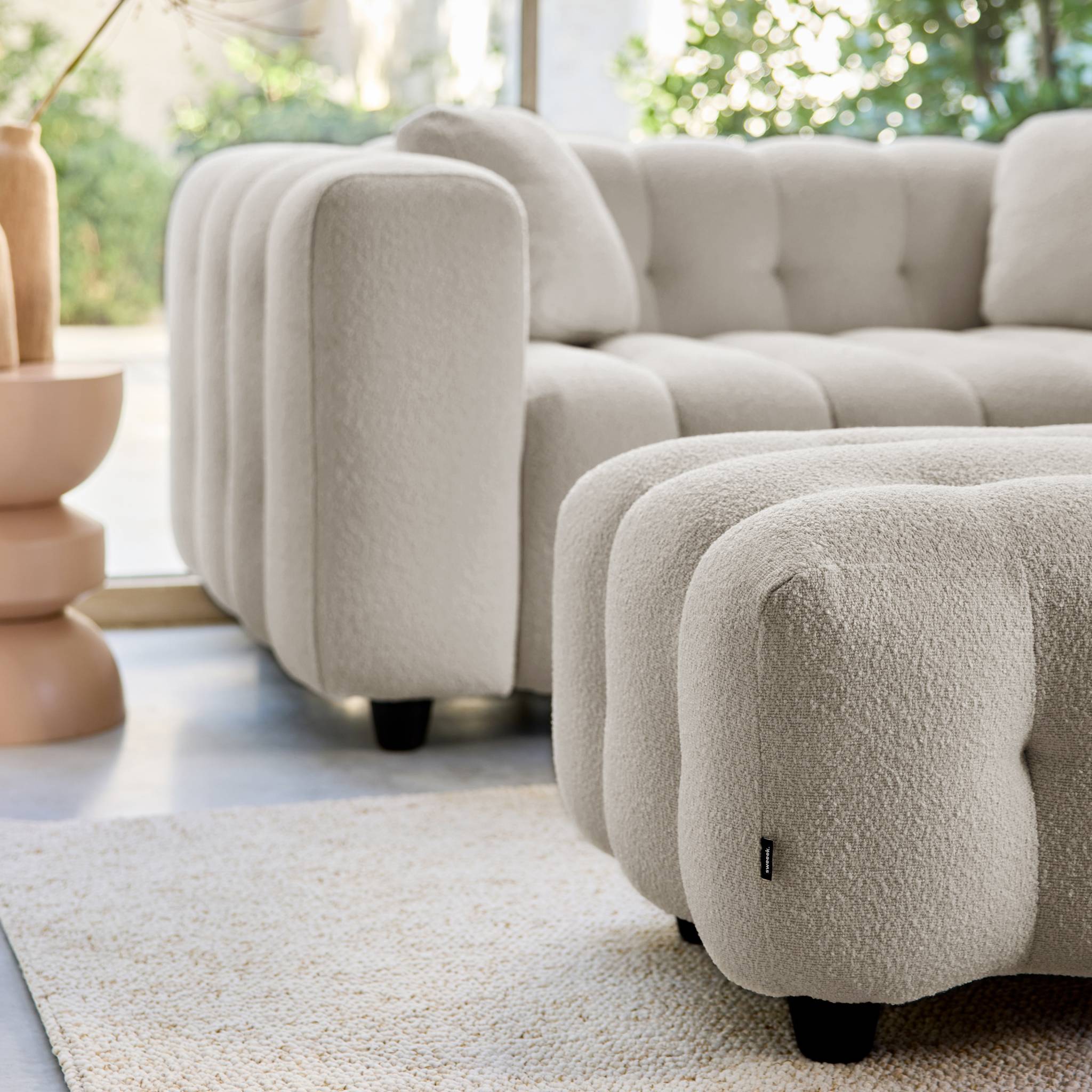 Pouf, poggiapiedi bouclé strutturata per divano a 2 posti, beige