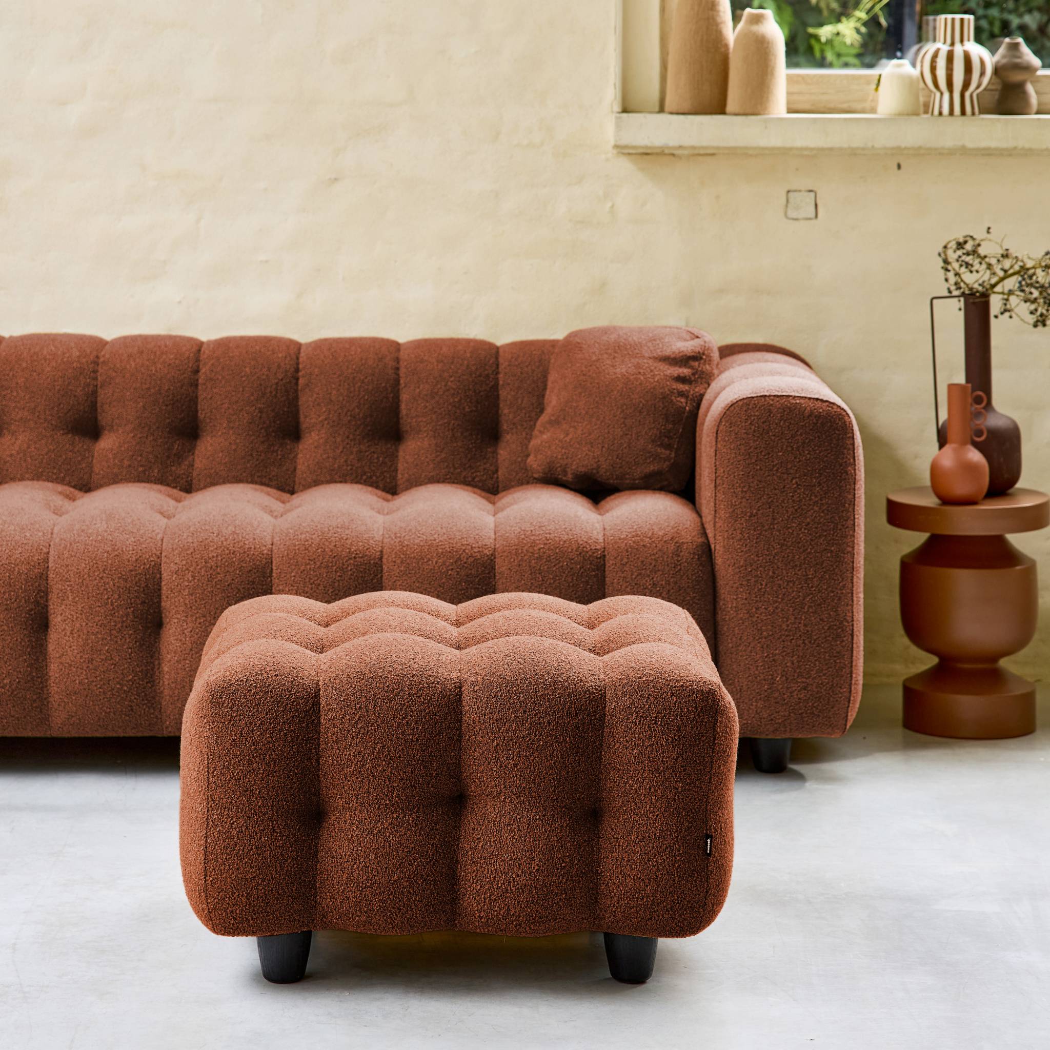 Pouf, poggiapiedi per divano 3 posti leon bouclette strutturato,