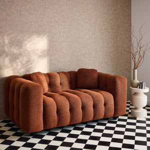 Divano a 2 posti, rivestito in tessuto bouclé testurizzato, terracotta