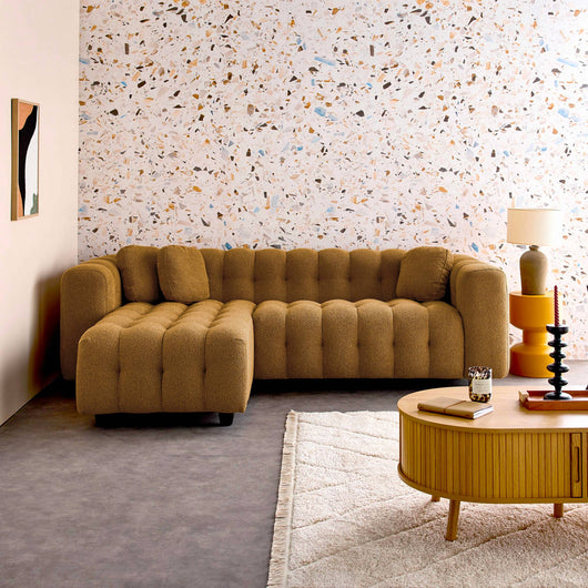 Divano angolare reversibile, in tessuto bouclé testurizzato, mostarda