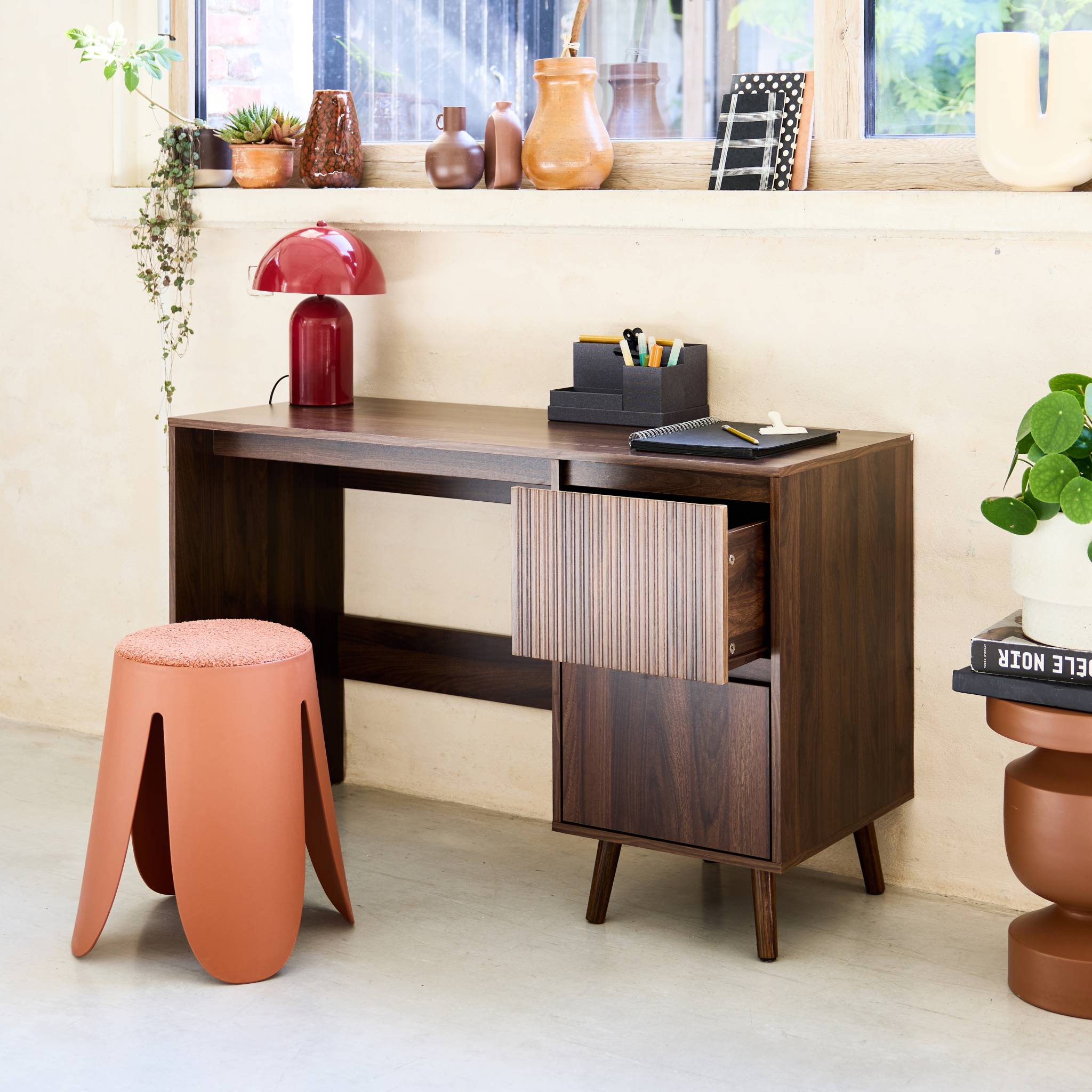 Scrivania scandinava decorazione in legno, 2 cassetti, marrone