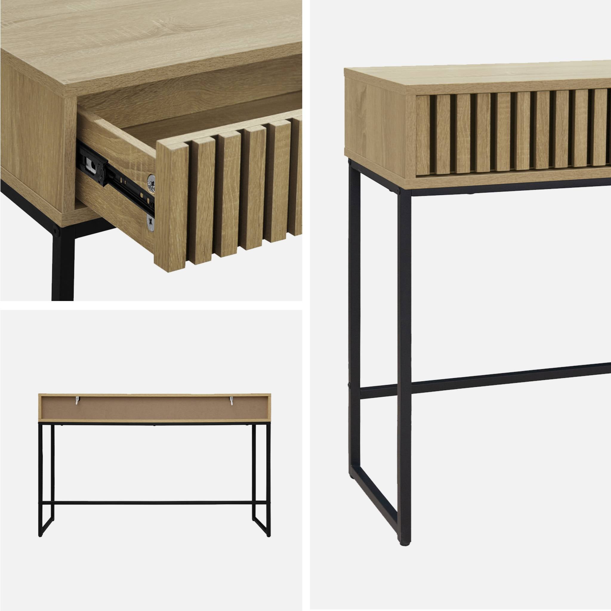 Consolle contemporanea con 2 cassetti, legno scanalato e decori in