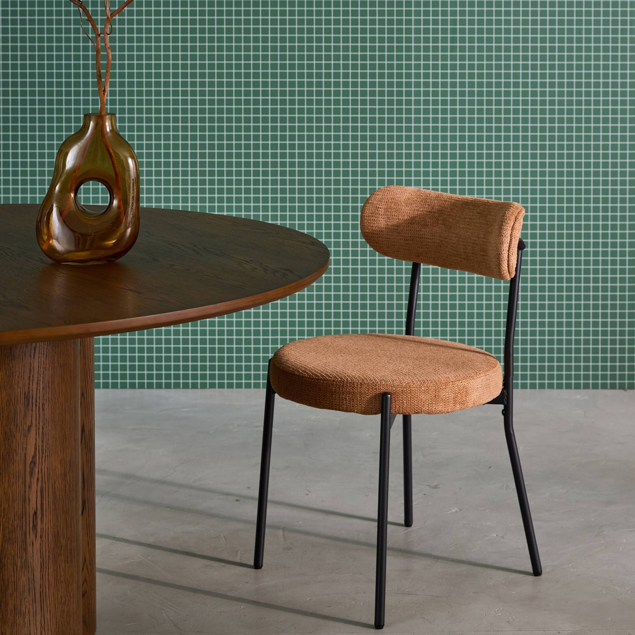 Set di 2 sedie in metallo e tessuto ciniglia, camel