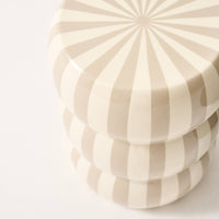 Tavolino da salotto in acciaio smaltato a righe, 46cm, beige