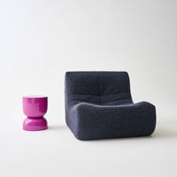 Tavolino in metallo effetto glassy,  42cm, rosa