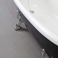 Vasca da bagno classica bianco e nero