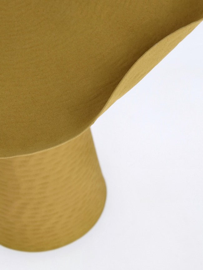 Tavolino lalita senape D.41 x 41h in metallo