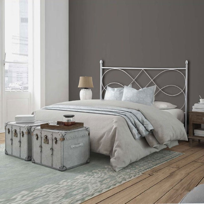 Letto in ferro matrimoniale con giroletto in ferro  SOSPIRO Bianco 166x203x h128 cm