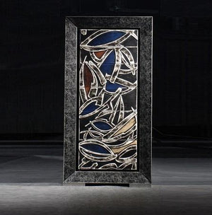 Cassettiera con sportelli in similpelle e struttura in legno 55x60x130,5h cm