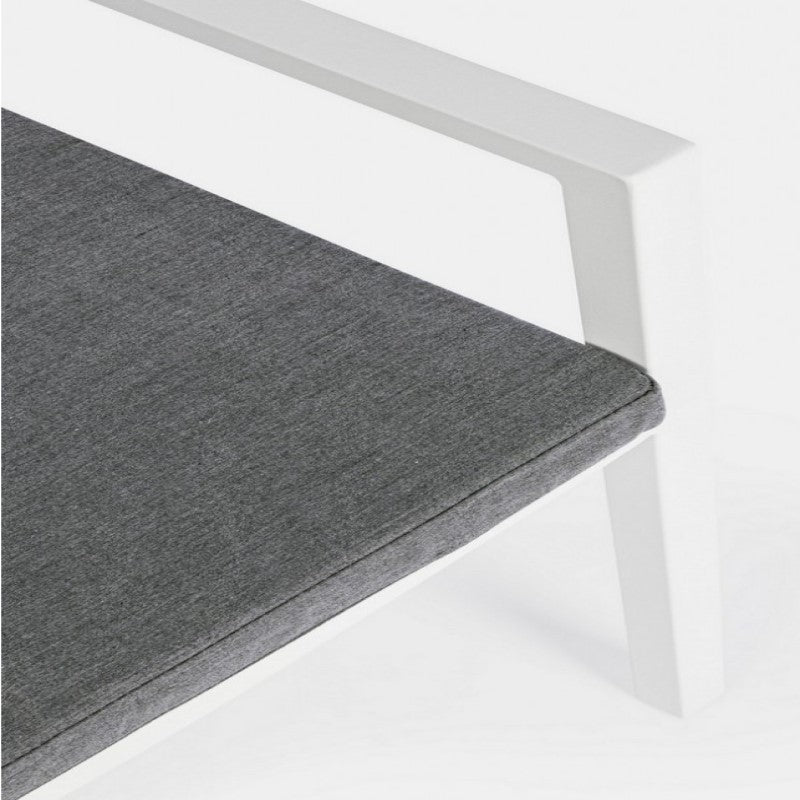 Sedia con braccioli Helina bianco in alluminio