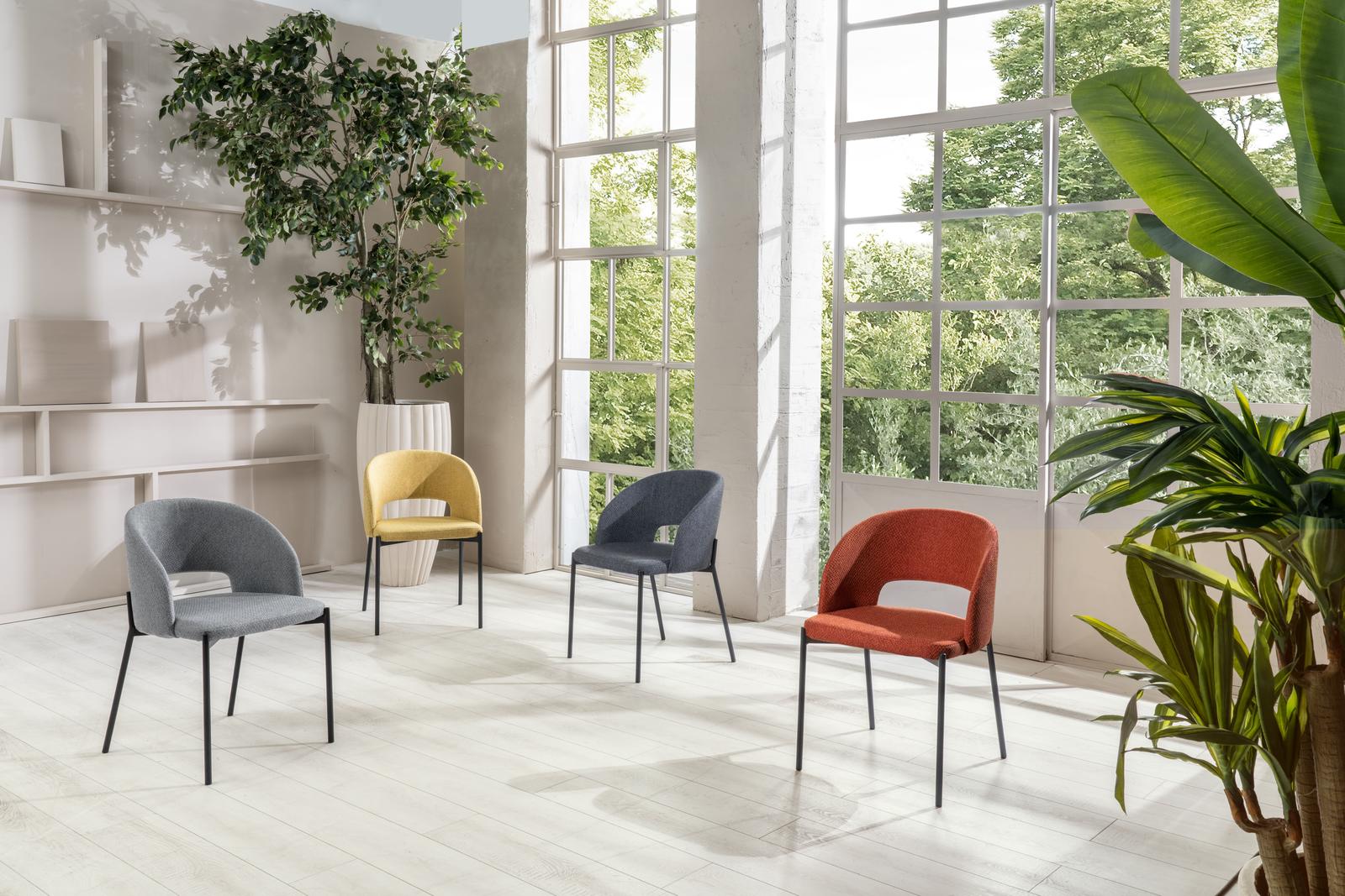 4x Sedia in Tessuto 52cm x 55.5cm H. 78.5cm