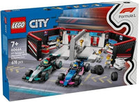 LEGO City Garage con Monoposto Mercedes-AMG e Alpine F1, Auto da Corsa Giocattolo con 2 Minifigure di Piloti e 4 Meccani