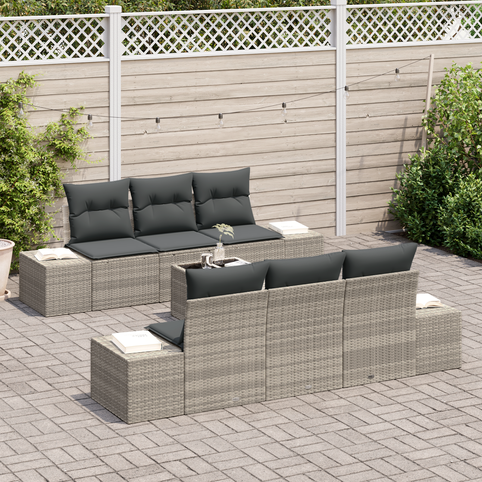 Set di divani da giardino 7 pezzi con cuscini Grigio chiaro in Polyrattan