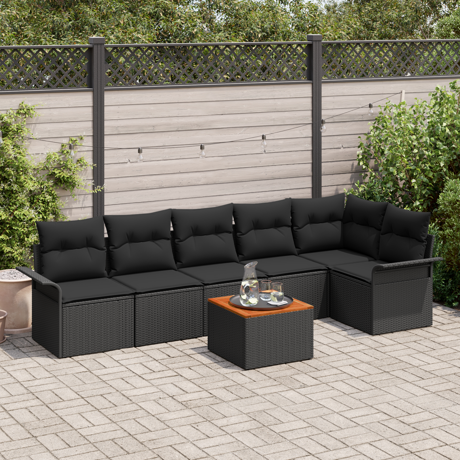 Set di Divani da Giardino da 7 Pezzi con Cuscini Nero Polyrattan Acacia