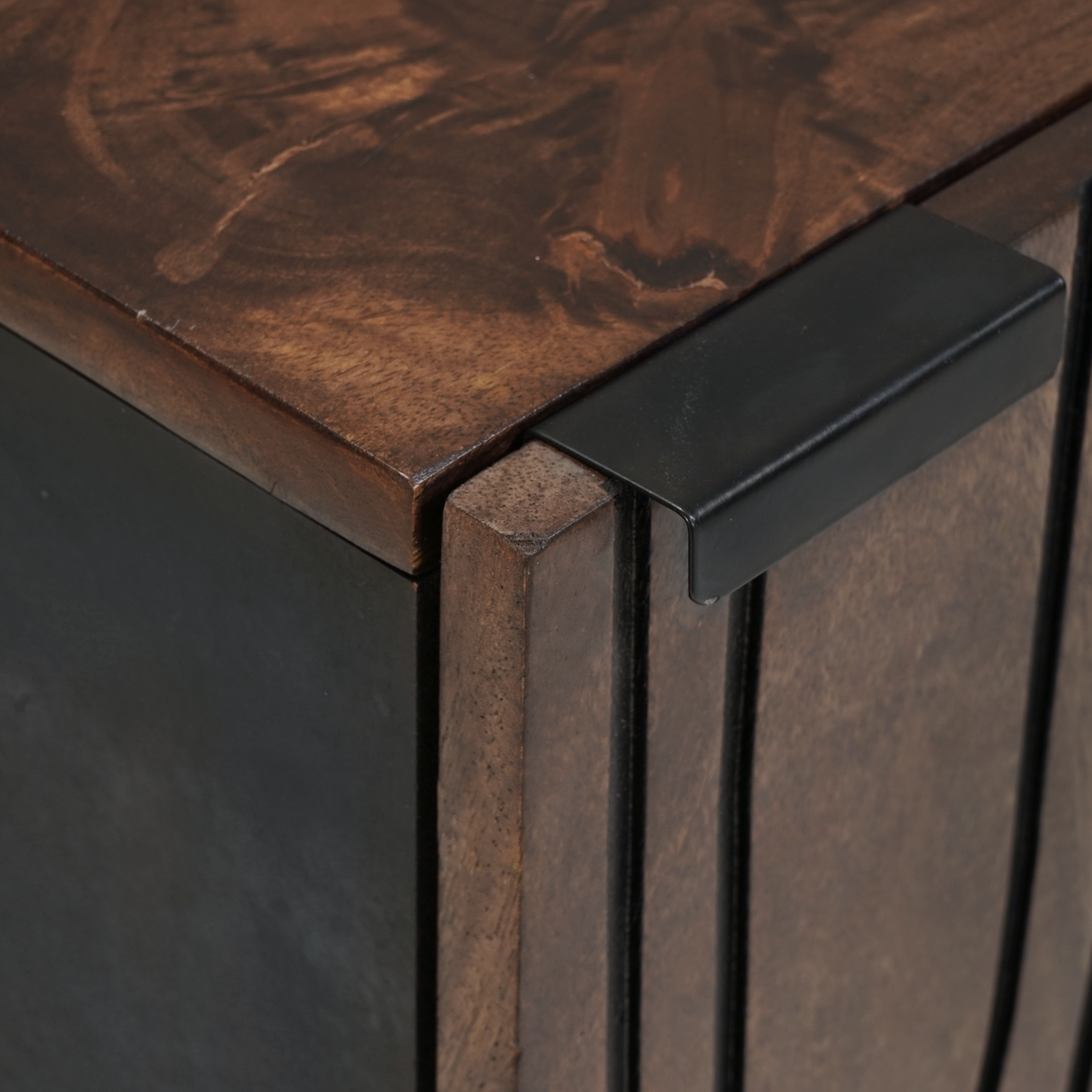 Armadio appeso da bagno 38x33.5x48 cm in legno massello e MDF