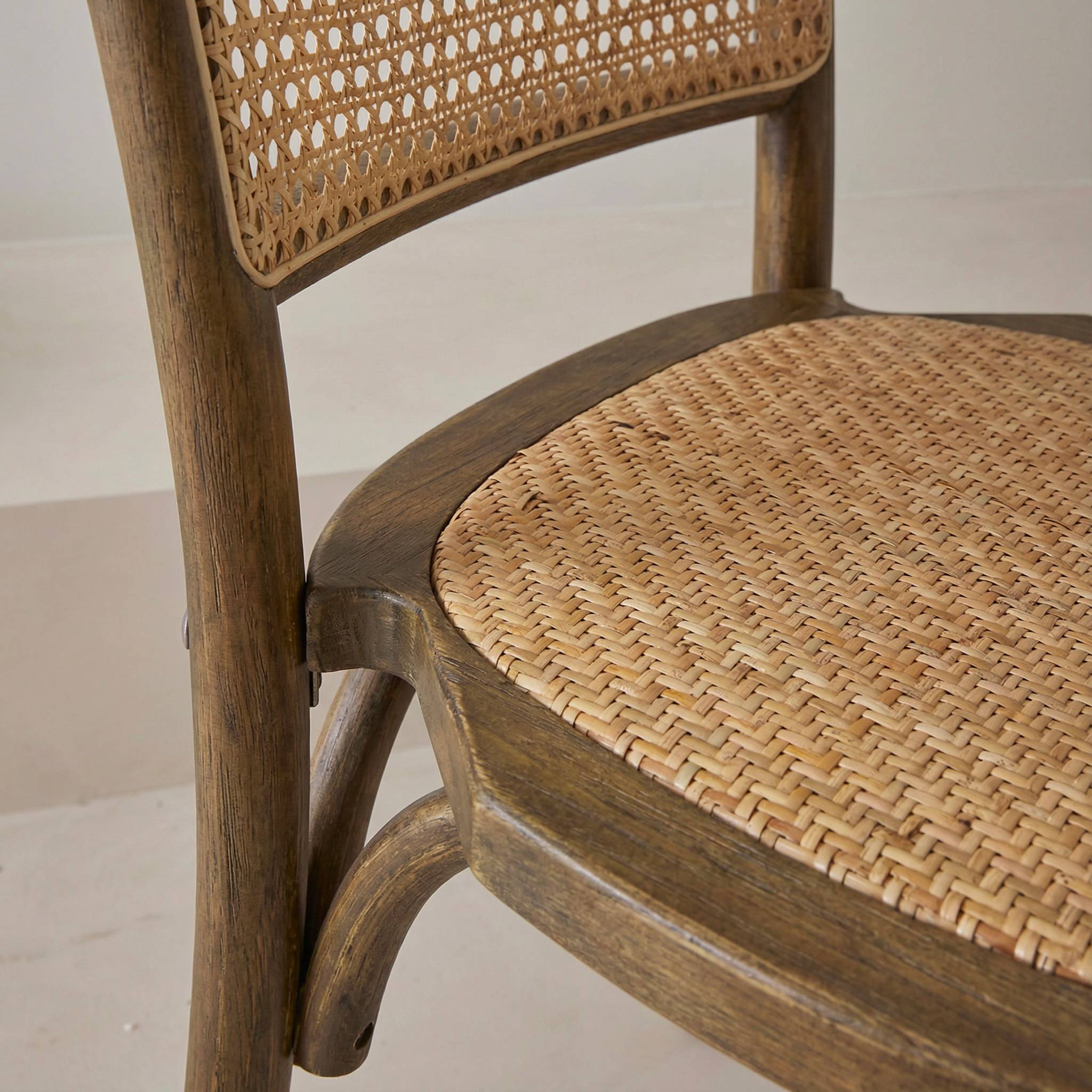 Set di 2 sedie vintage in legno e rattan, marrone