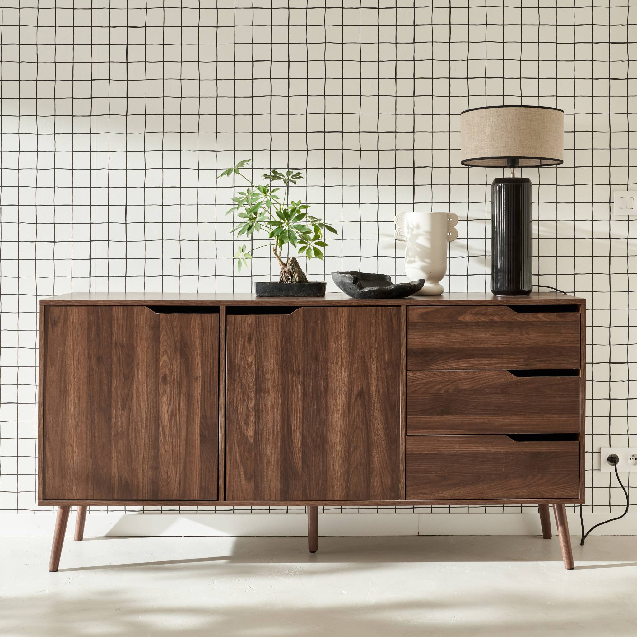 Credenza scandinava a 2 ante effetto legno di noce, 160cm, marrone