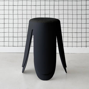 Set di 2 sgabelli impilabili in materiale bouclé, nero