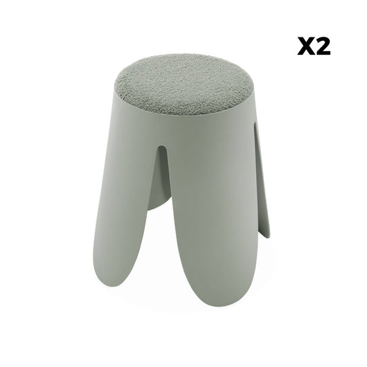 Set di 2 sgabelli impilabili in materiale bouclé, verde celadon