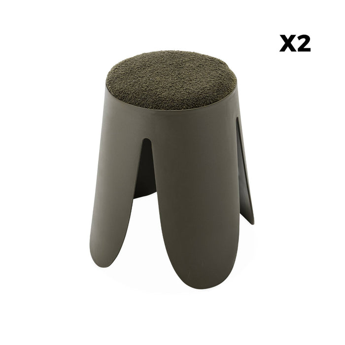 Set di 2 sgabelli impilabili in materiale bouclé, kaki