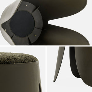 Set di 2 sgabelli impilabili in materiale bouclé, kaki